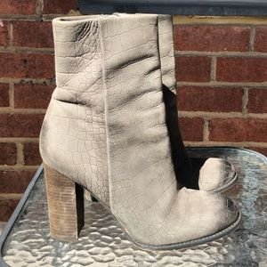 Women’s Stacked Booties- Grey